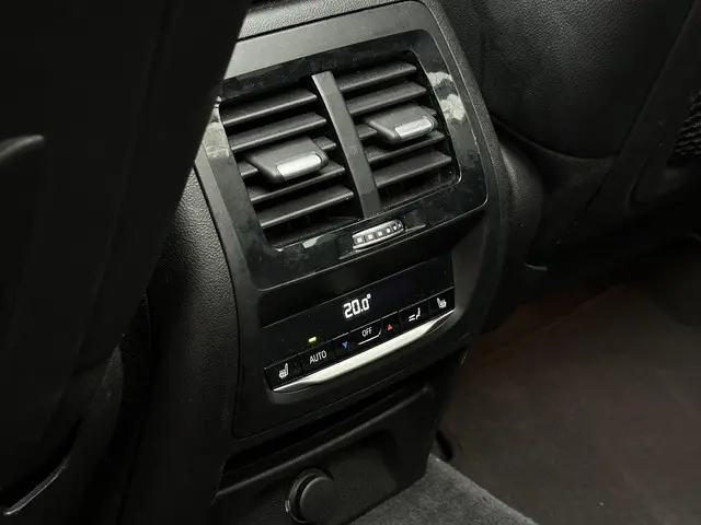 BMW X3 xDrive30i High Executive 2019 Benzine 16