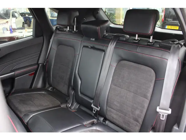 Ford Kuga 2.5 PHEV ST-Line X 2024 Hybride Benzine 13