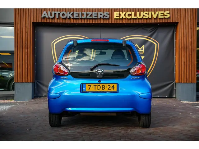 Toyota Aygo 1.0 VVT-i Now 2014 Benzine 9