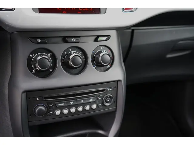 Citroën DS3 1.2 PureTech Chic 2017 Benzine 17