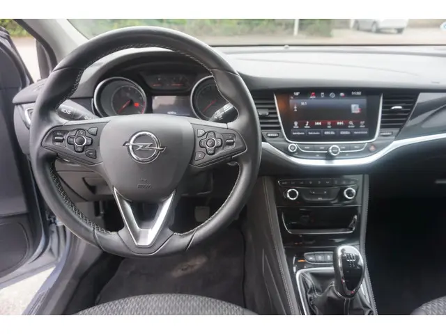 Opel Astra Sports Tourer 1.0 Innovation 2016 Benzine 17