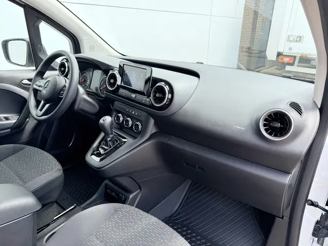 Mercedes-Benz eCitan 112 Pro 2025 Elektrisch 9