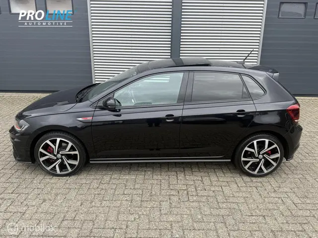 Volkswagen Polo 2.0 TSI GTI PANO 2018 Benzine 24