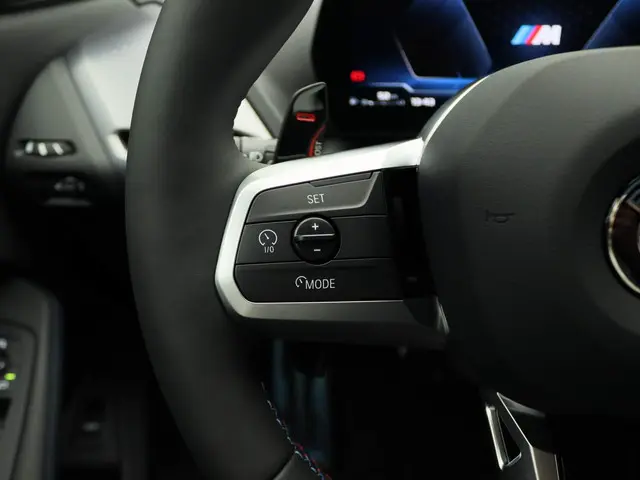 BMW 1 Serie 5-deurs M135i xDrive 2025 Benzine 18