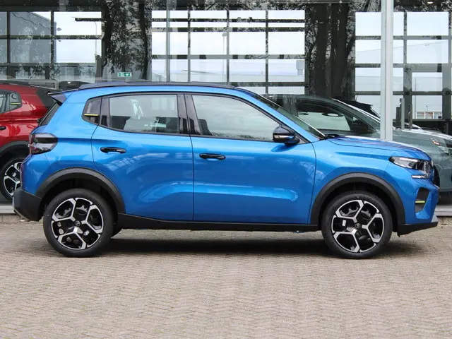 Citroën C3 HYBRID 110 PLUS 2025 Hybride Benzine 19