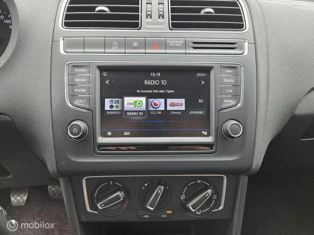 Volkswagen Polo 1.4 TDI Comfortline 2016 Diesel 12