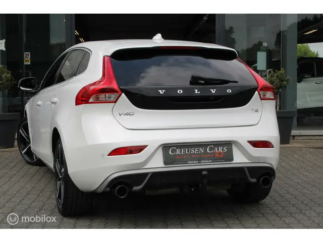 Volvo V40 2.0 T2 R-Design/Navi/Tel/Pdc/Trekhaak/ 2015 Benzine 12