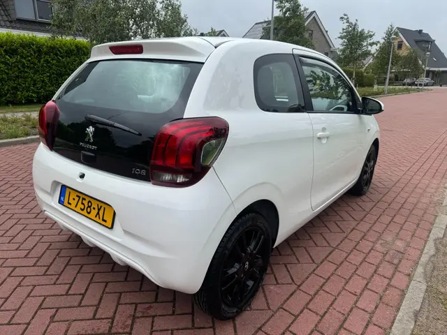Peugeot 108 1.0 VTi Active 105.000 KM 2014 Benzine 6