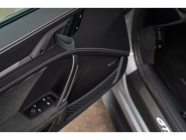 Porsche 911 4.0 GT3 RS 2023 Benzine 19