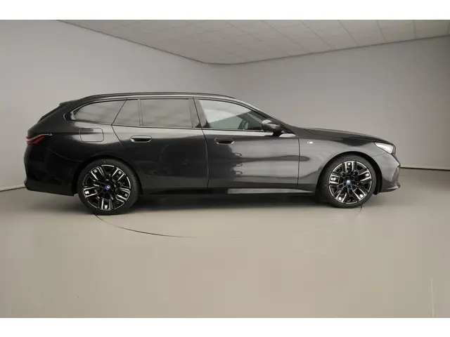 BMW 5 Serie Touring 520d 2024 Diesel 4