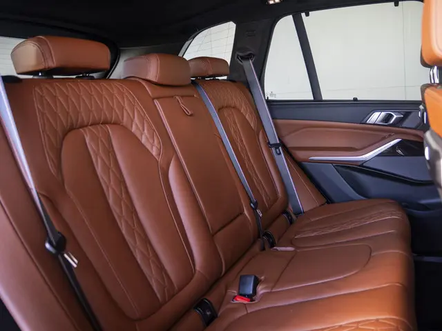 BMW X5 xDrive50e 2024 Hybride Benzine 10