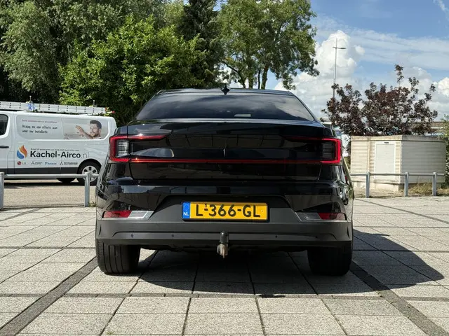 Polestar 2 Aut. Long Range AWD Dual Motor 2021 Elektrisch 5
