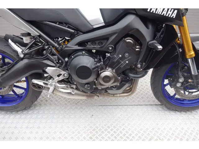 Yamaha MT 09 SP 2018 Benzine 9