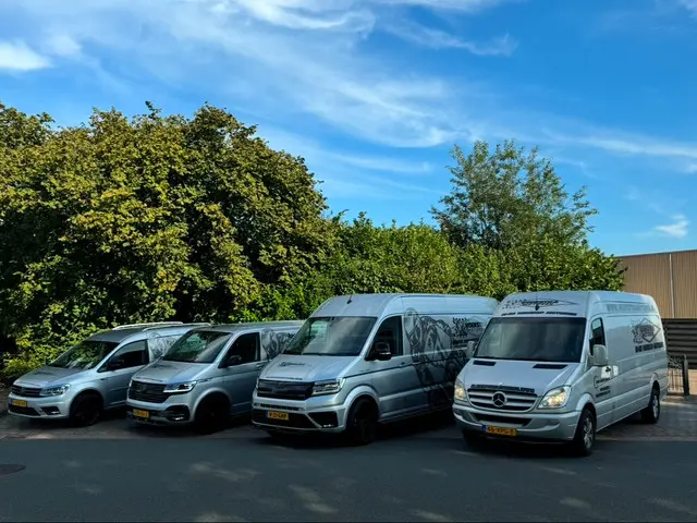 BMW F 750 GS F750GS | F750 ESA TRIPLE BLACK 2024 Benzine 4