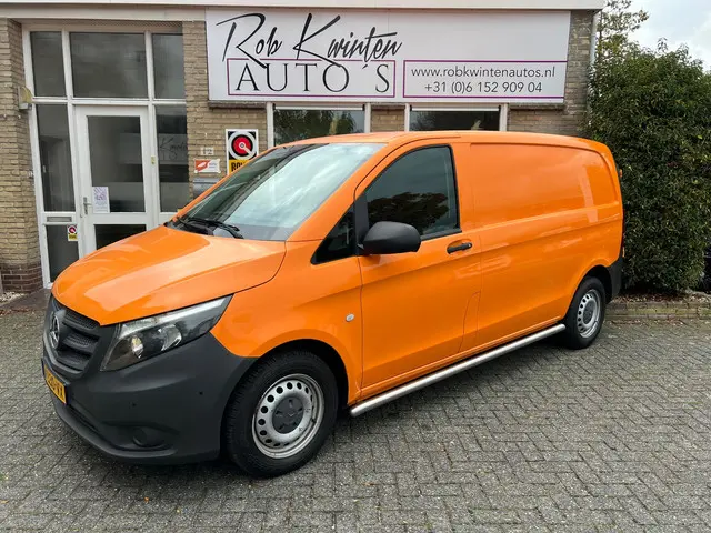 Mercedes-Benz Vito 2