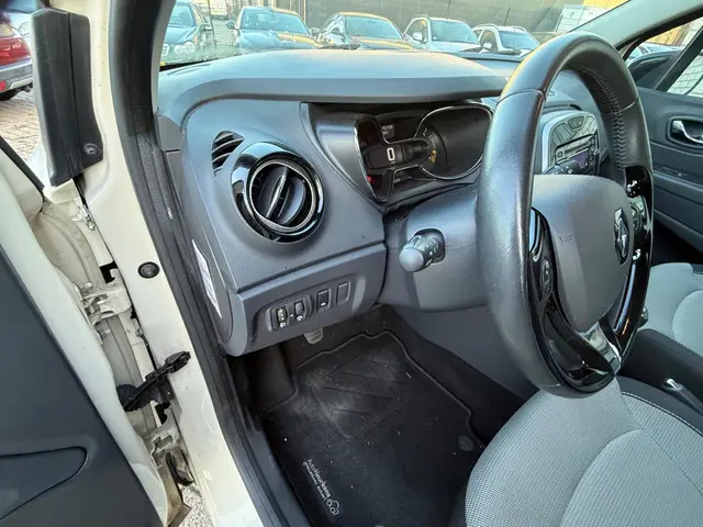 Renault Captur 0.9 TCe Expression 2014 Benzine 10
