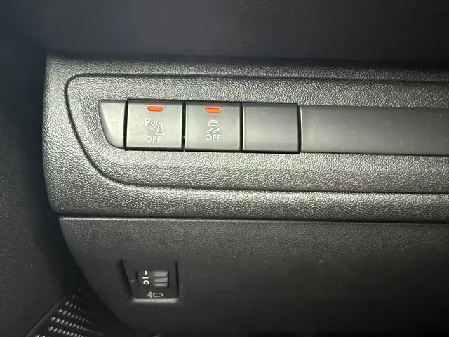 Peugeot 208 1.2 PureTech Blue Lease 2016 Benzine 17