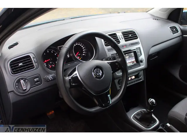 Volkswagen Polo 1.2 TSI Highline 2015 Benzine 11