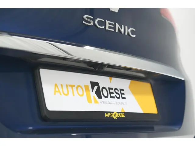Renault Scénic TCe 140 EDC Bose 2021 Benzine 27