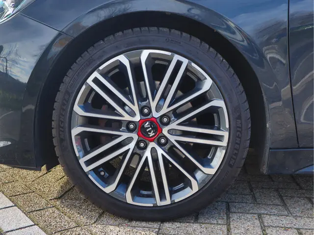 Kia ProCeed 1.4 T-GDI GT-PlusLine 2020 Benzine 8