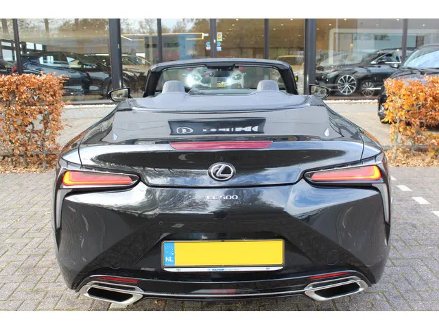 Lexus LC Convertible 500 Hokkaido Edition 2023 Benzine 14