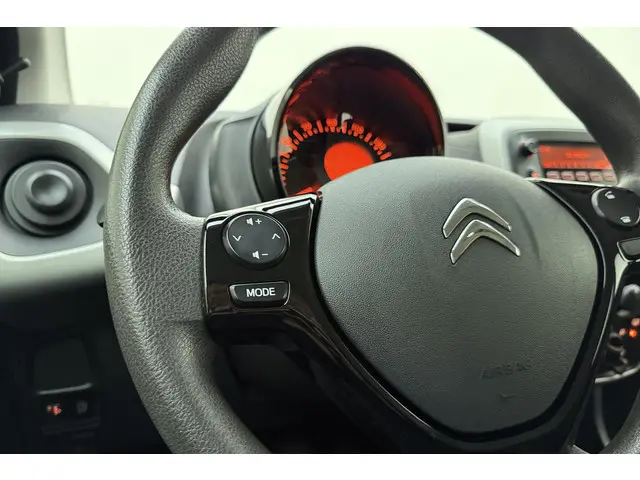 Citroën C1 1.0 e-VTi Feel 2014 Benzine 21