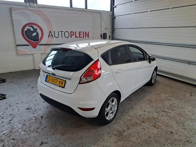 Ford Fiesta 1.0 EcoBoost Titanium 2013 Benzine 5