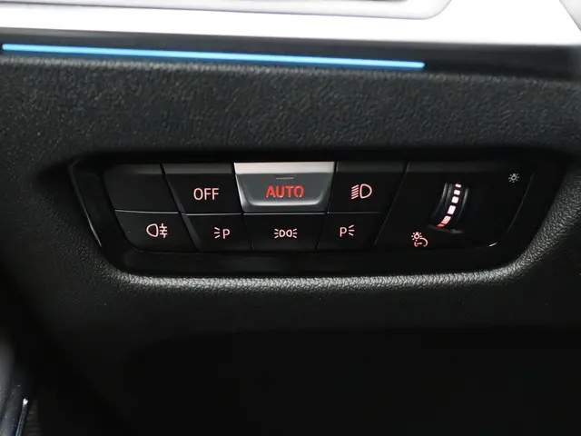 BMW 3 Serie Touring 320e 2023 Hybride Benzine 31