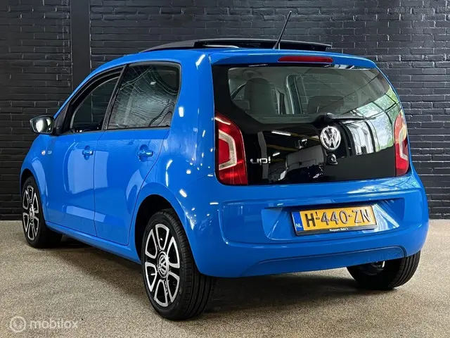 Volkswagen up! 1.0 high up! BlueMotion 2014 Benzine 6