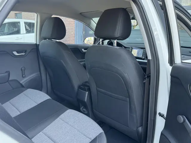 Kia Stonic 1.0 T-GDI DYNAMICLINE 2020 Benzine 11