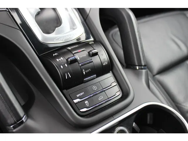 Porsche Cayenne 3.0 D 2012 Diesel 28