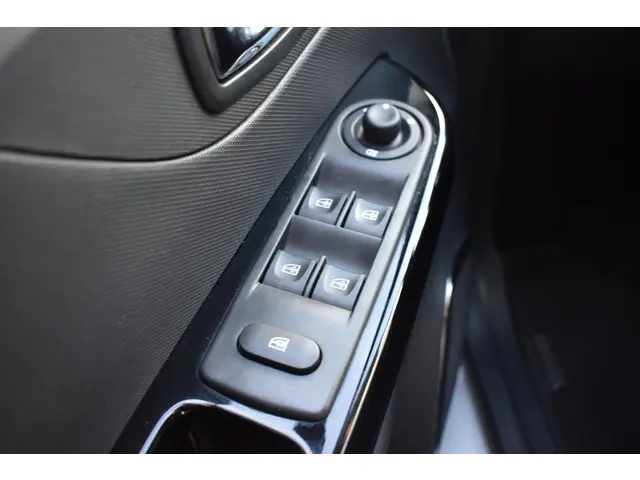 Renault Captur TCe 120 EDC Dynamique 2013 Benzine 21