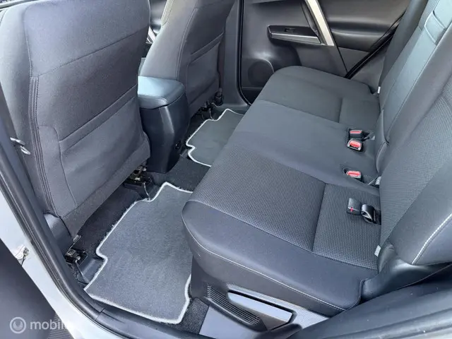 Toyota RAV4 2.5 Hybrid Style 2016 Hybride Benzine 15