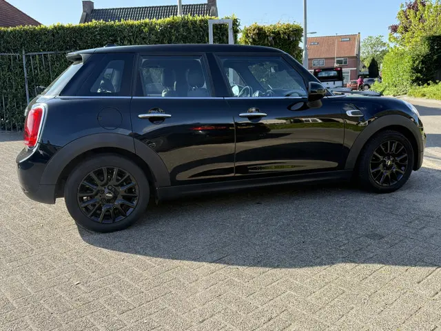 MINI Cooper Mini 1.5 PEPPER 2015 Benzine 9
