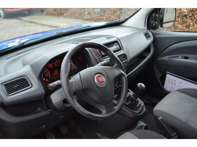 Fiat Doblò Cargo 1.3 MultiJet Actual 2014 Diesel 15
