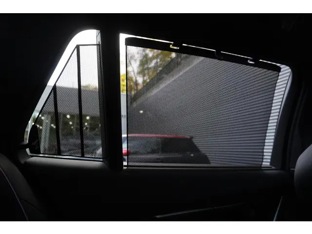 BMW 5 Serie Touring 550e xDrive 2025 Hybride Benzine 36