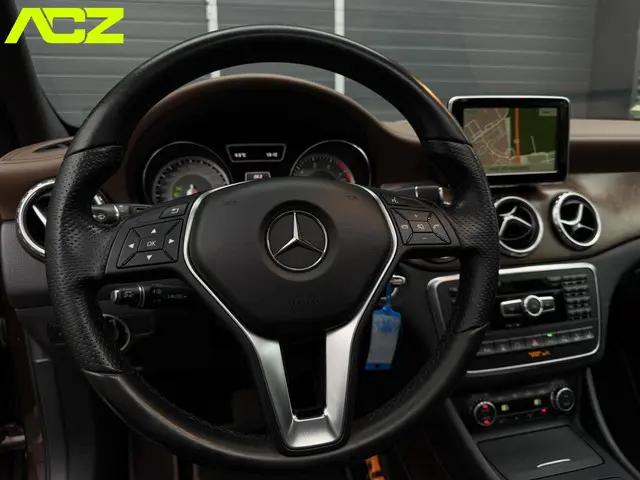 Mercedes-Benz GLA 250 4Matic Edition 1 2014 Benzine 11