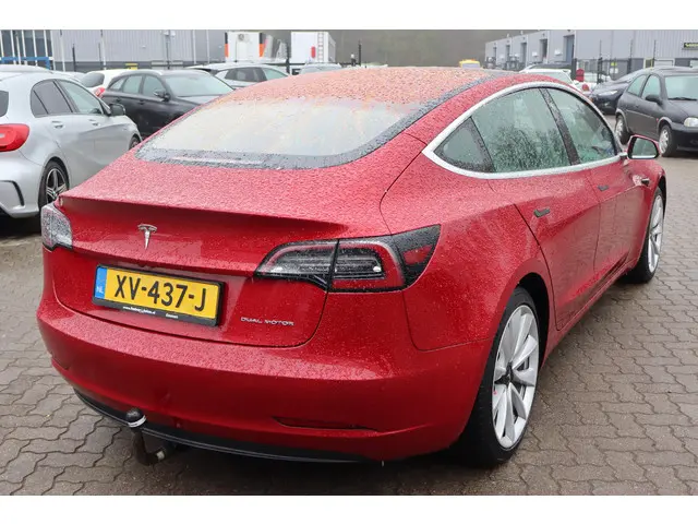 Tesla Model 3 Long Range AWD 75 kWh 2019 Elektrisch 6