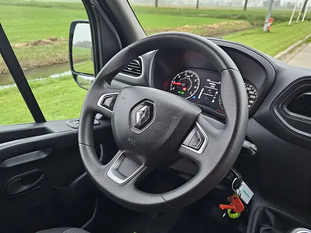Renault Master 2.3 2022 Diesel 11