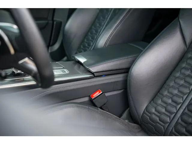 Audi RS6 A6 Avant TFSI quattro 2020 Benzine 30