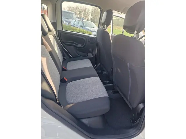 Fiat Panda 1.2 Lounge 2020 Benzine 23