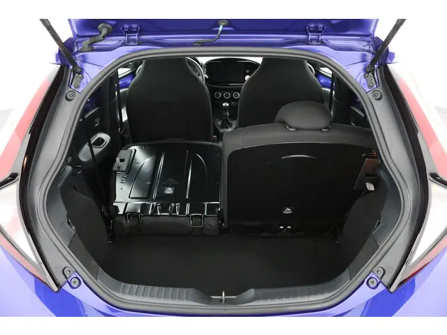 Toyota Aygo X 1.0 VVT-i MT Play 2024 Benzine 25