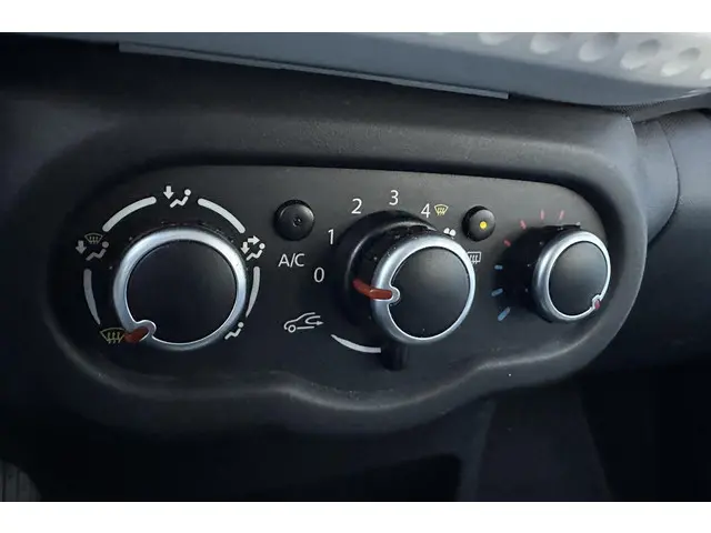 Renault Twingo 1.0 SCe Expression 2014 Benzine 11