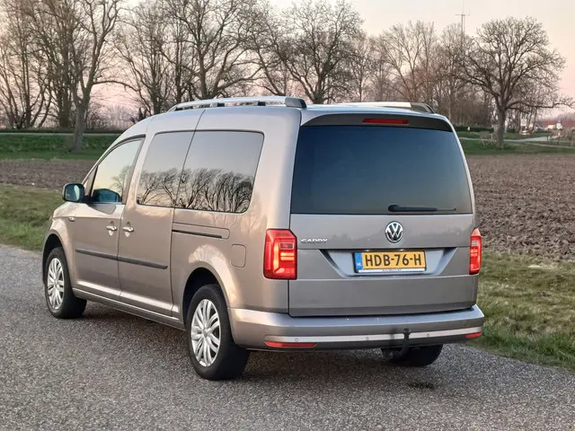 Volkswagen Caddy Maxi 1.4 TSI Trendline 5p 2019 Benzine 8
