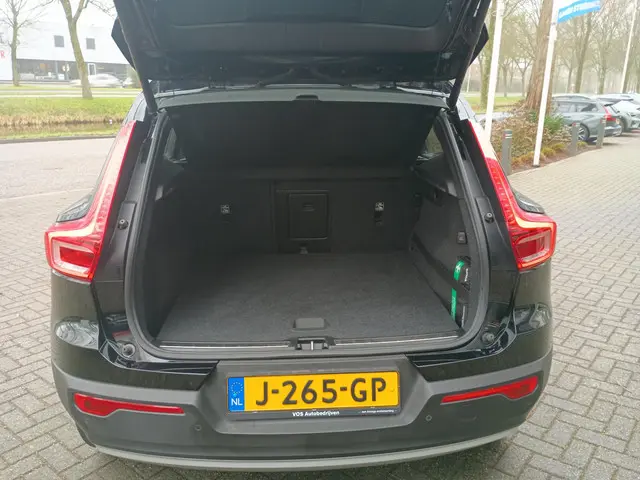 Volvo XC40 T2 Inscription 2020 Benzine 16