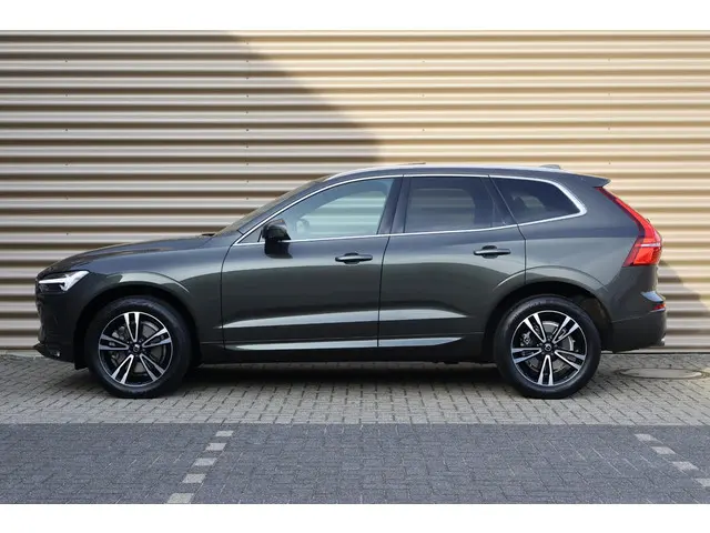 Volvo XC60 B5 Momentum Exclusive 2021 Benzine 6