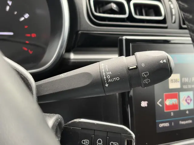 Citroën C3 1.2 PureTech S&S Shine 2018 Benzine 23