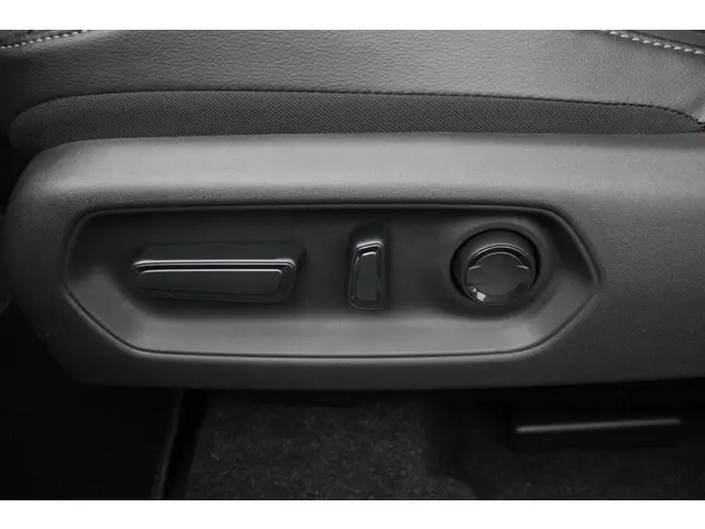 Toyota Urban Cruiser Executive 61 kWh 2026 Elektrisch 37