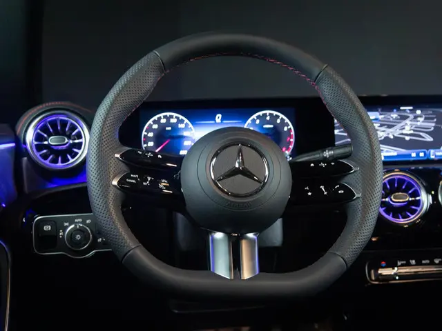 Mercedes-Benz CLA Coupé 180 AMG Line 2025 Benzine 13