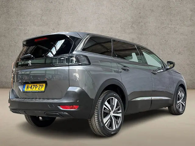 Peugeot 5008 1.2 PureTech Allure 7 Persoons 2022 Benzine 3